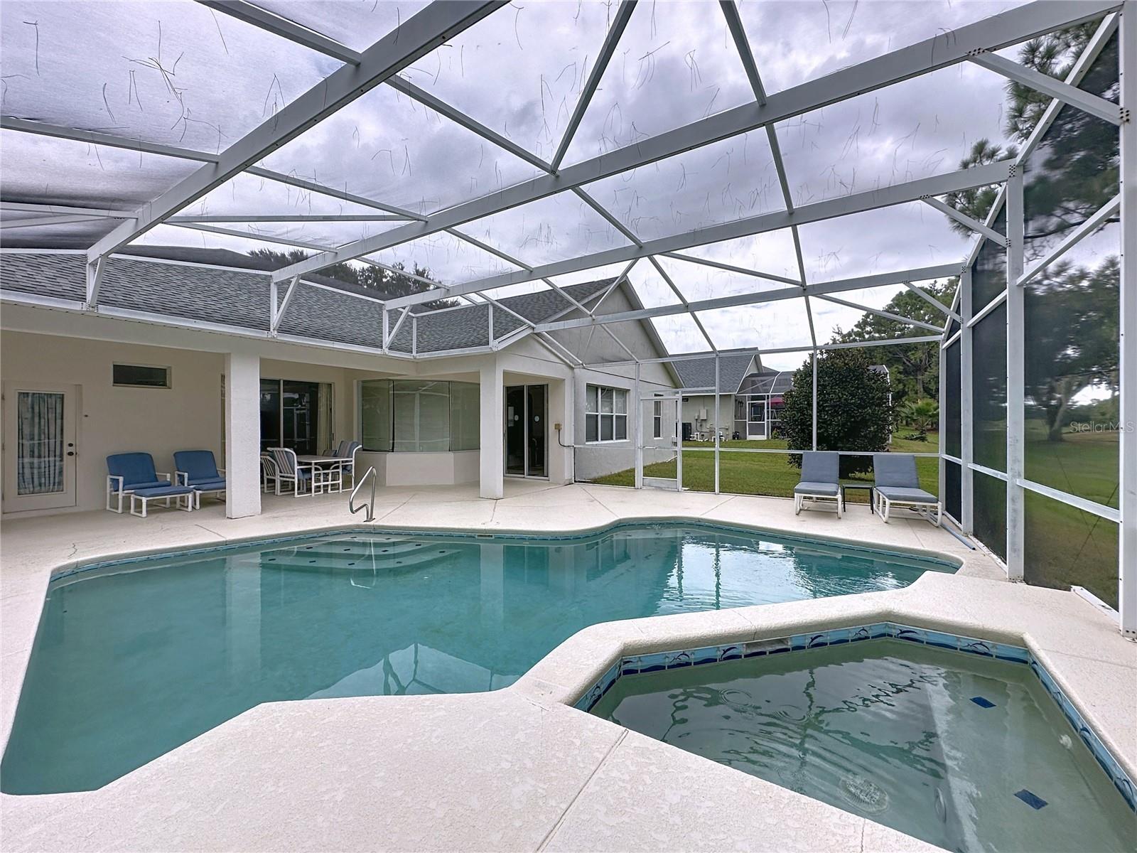 Image 33 of 98 For 1674 Waterview Loop