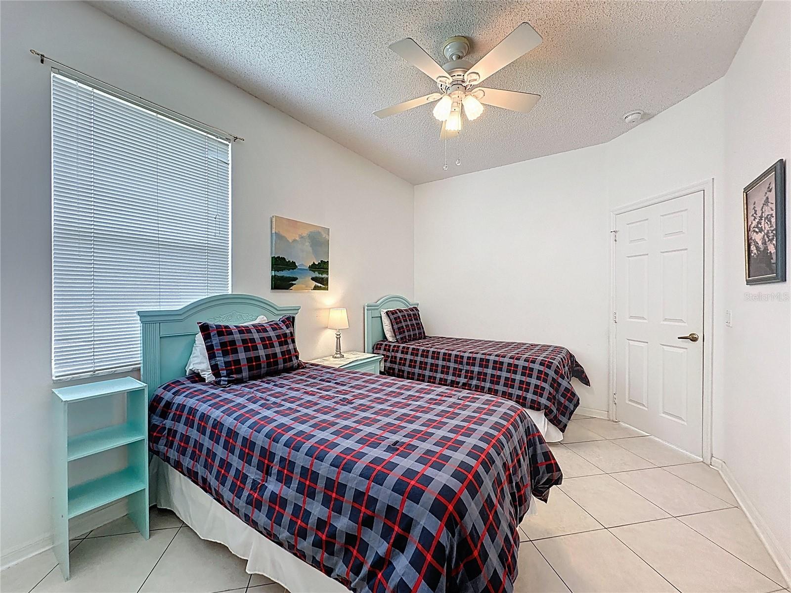Image 41 of 98 For 1674 Waterview Loop
