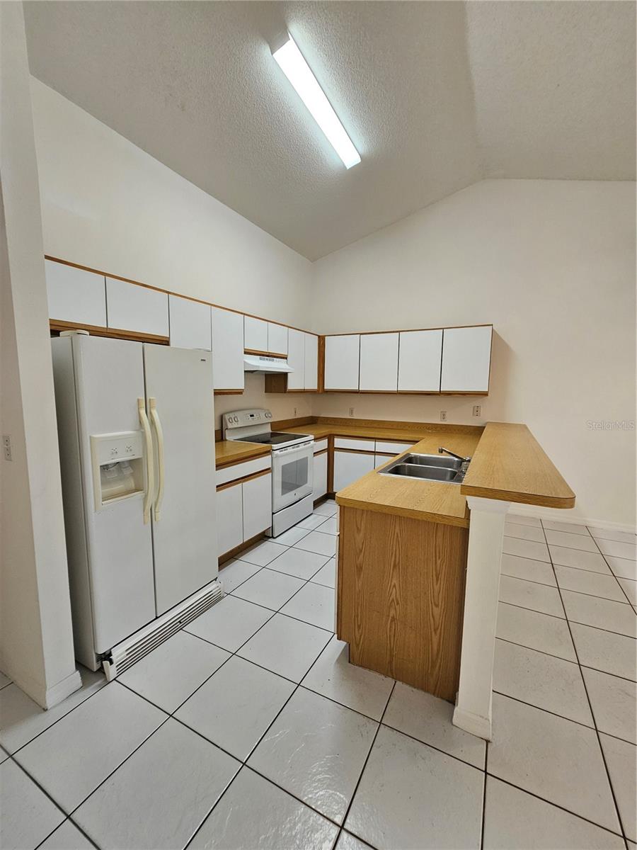 Image 3 of 11 For 1160 Jade East Lane 1160