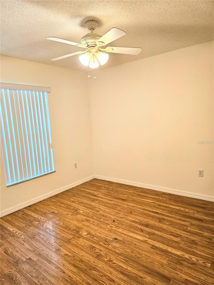 Image 7 of 11 For 1160 Jade East Lane 1160