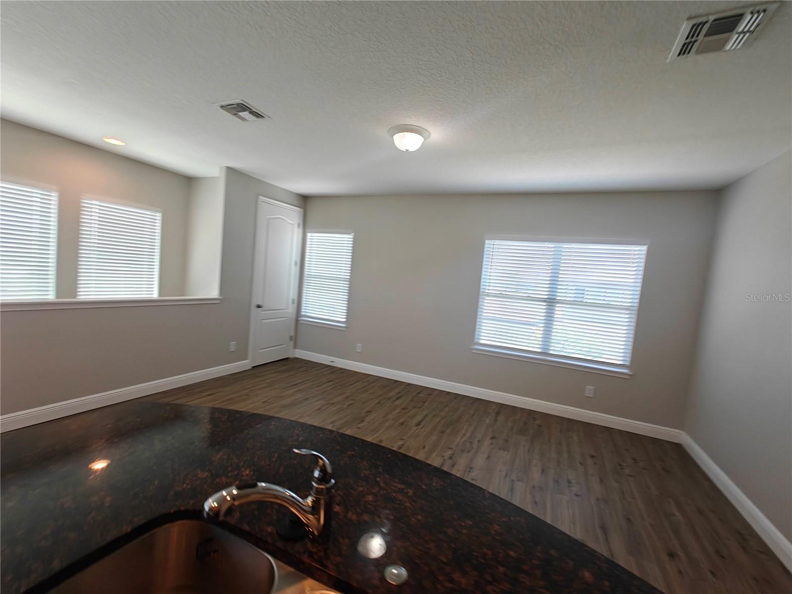 Image 11 of 17 For 13455 Doisy Street