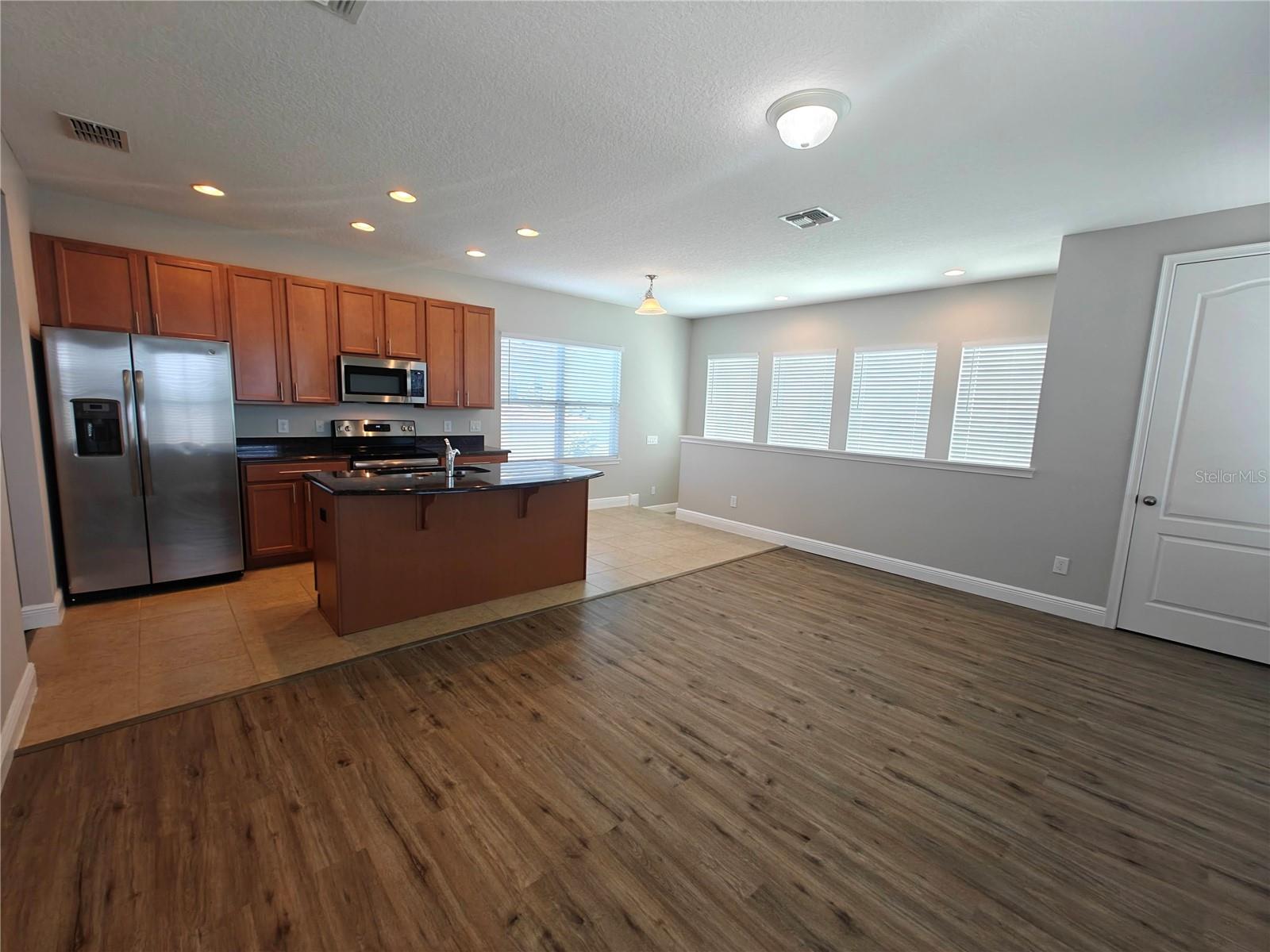 Image 4 of 17 For 13455 Doisy Street