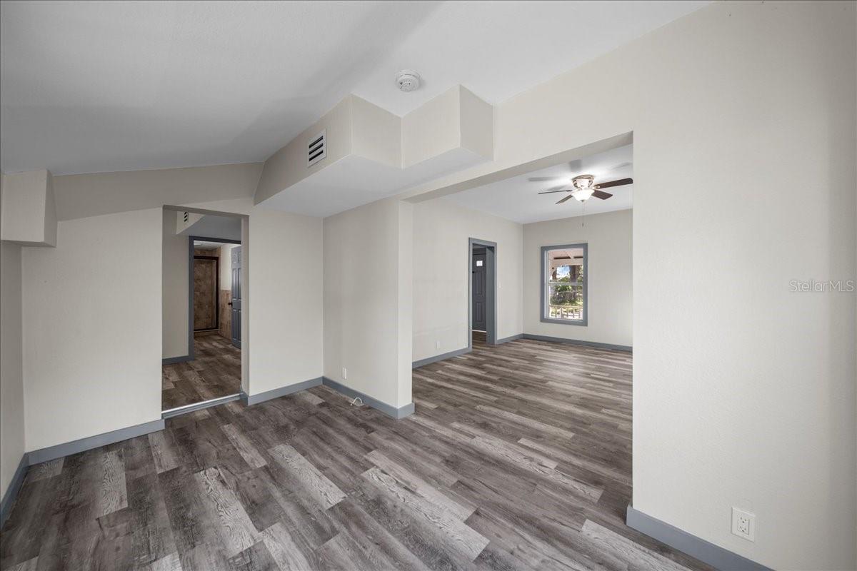 Image 10 of 45 For 210 15th Street E