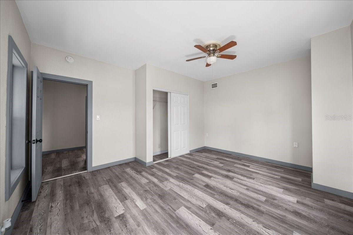 Image 15 of 45 For 210 15th Street E