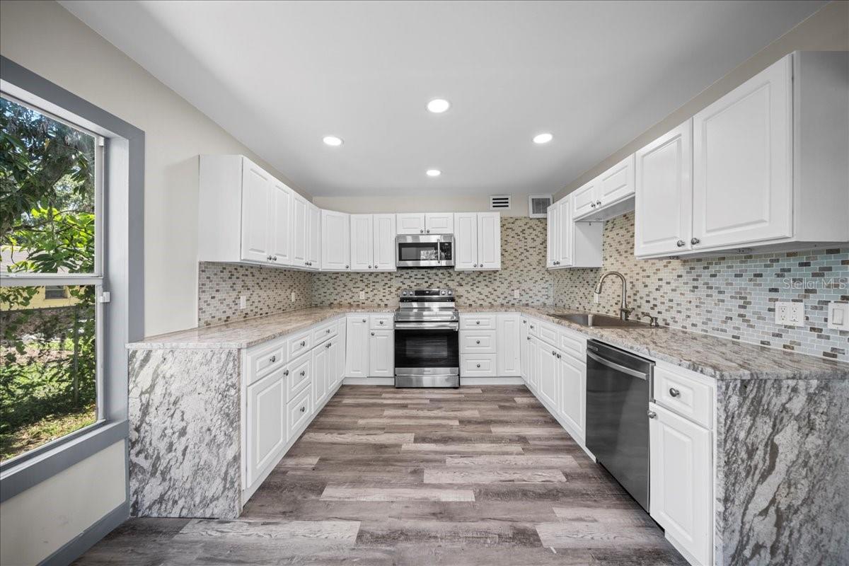 Image 2 of 45 For 210 15th Street E