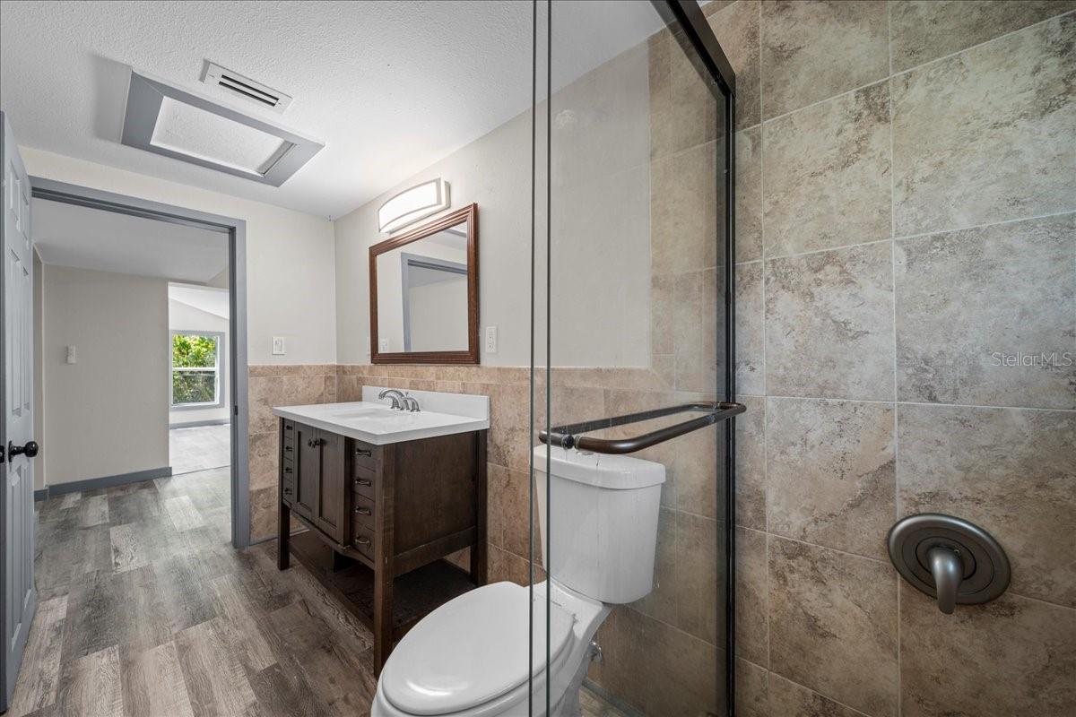 Image 20 of 45 For 210 15th Street E