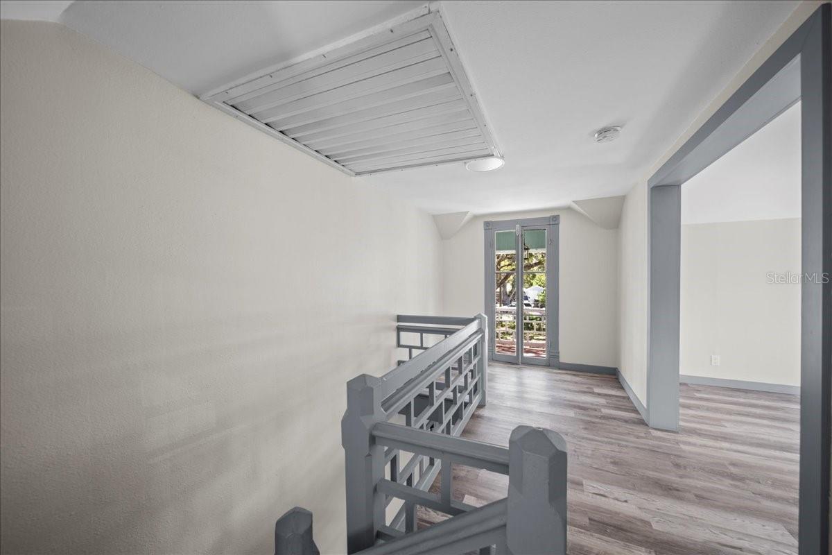 Image 24 of 45 For 210 15th Street E