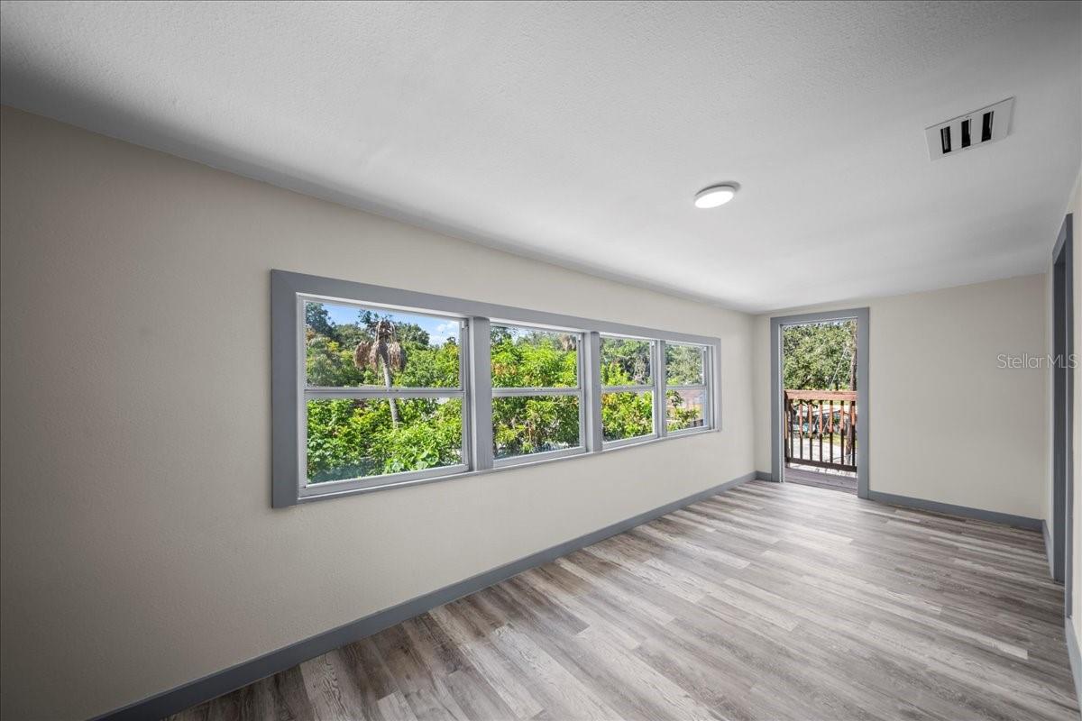 Image 26 of 45 For 210 15th Street E