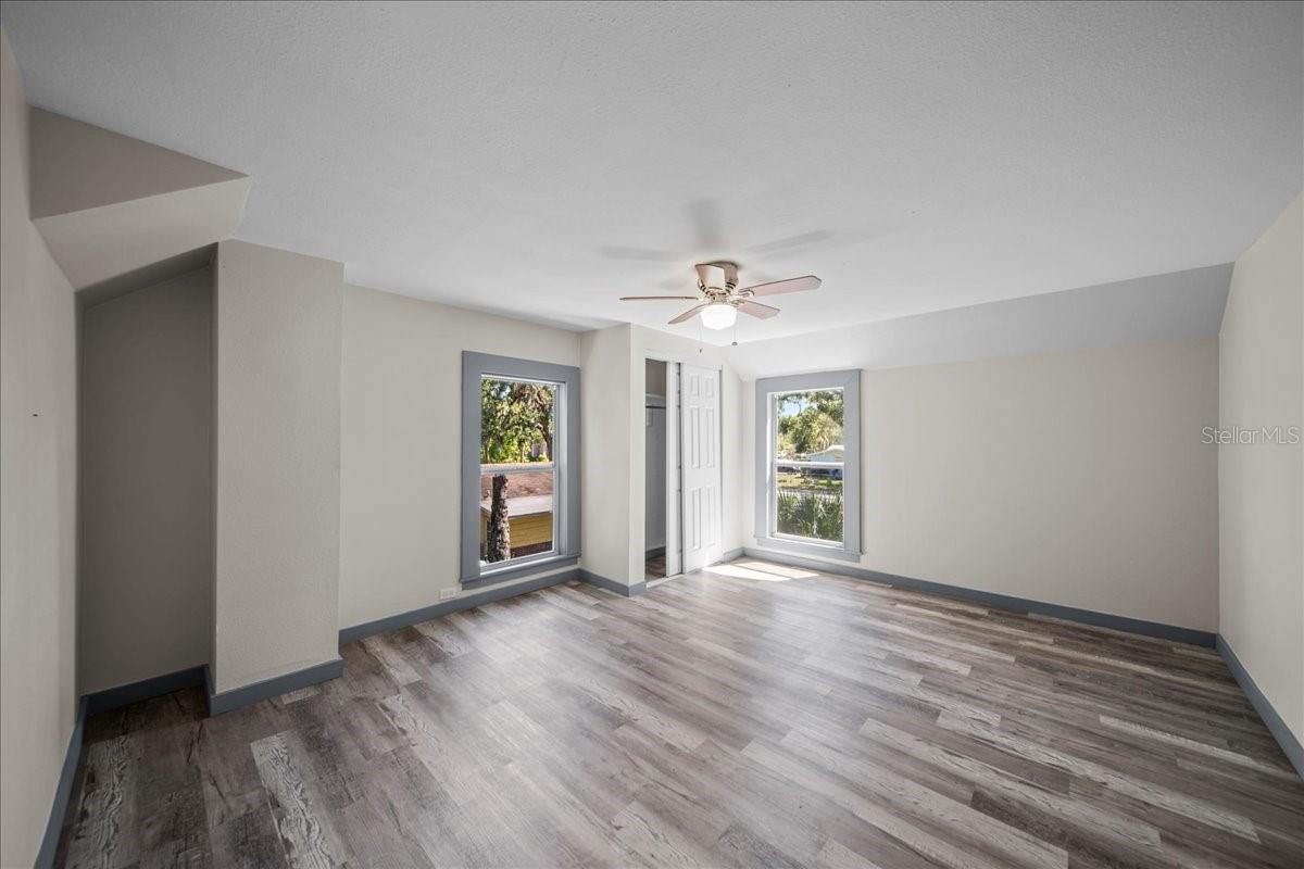 Image 28 of 45 For 210 15th Street E