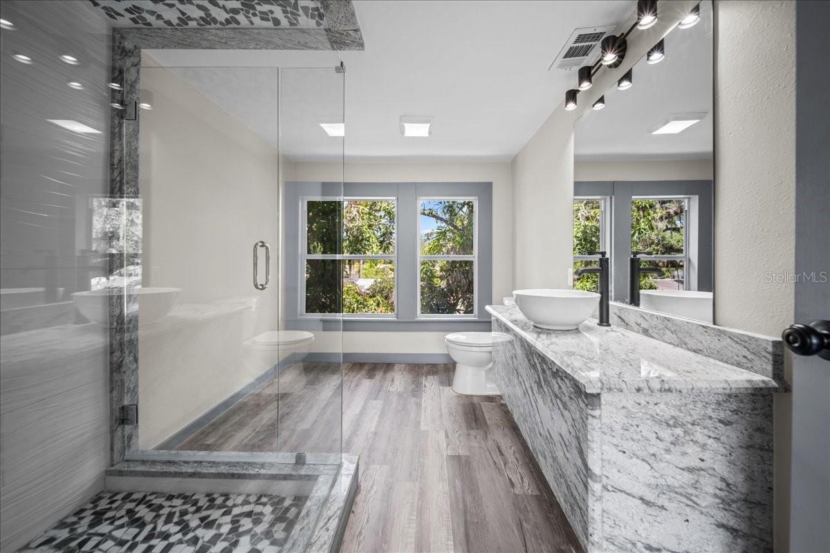 Image 32 of 45 For 210 15th Street E