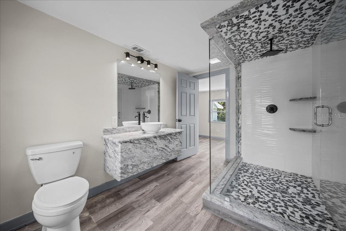 Image 34 of 45 For 210 15th Street E