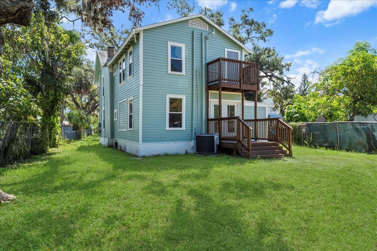 Image 37 of 45 For 210 15th Street E