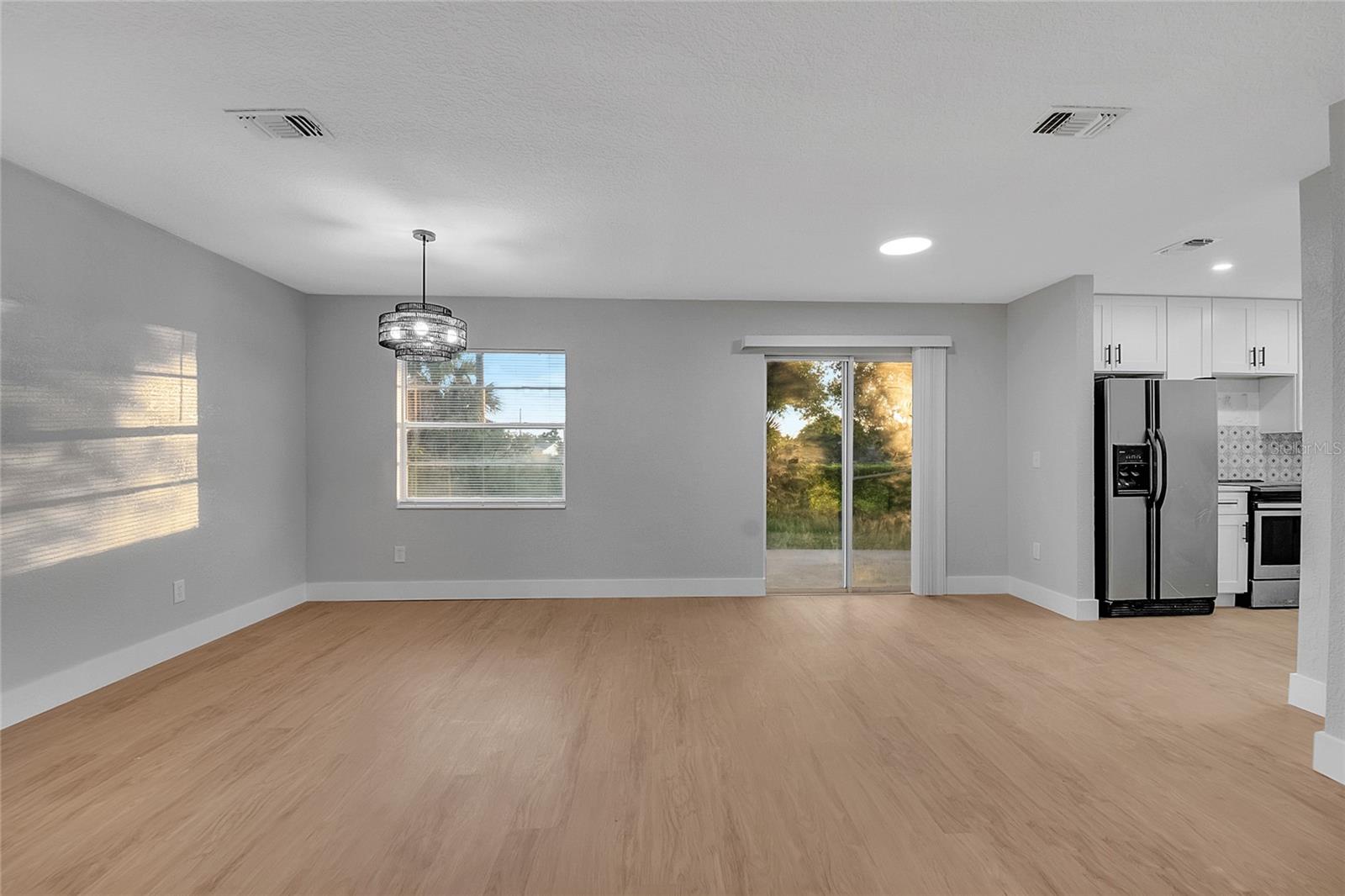 Image 16 of 37 For 2328 Dae Court