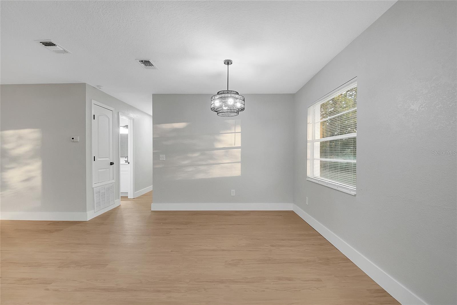 Image 17 of 37 For 2328 Dae Court