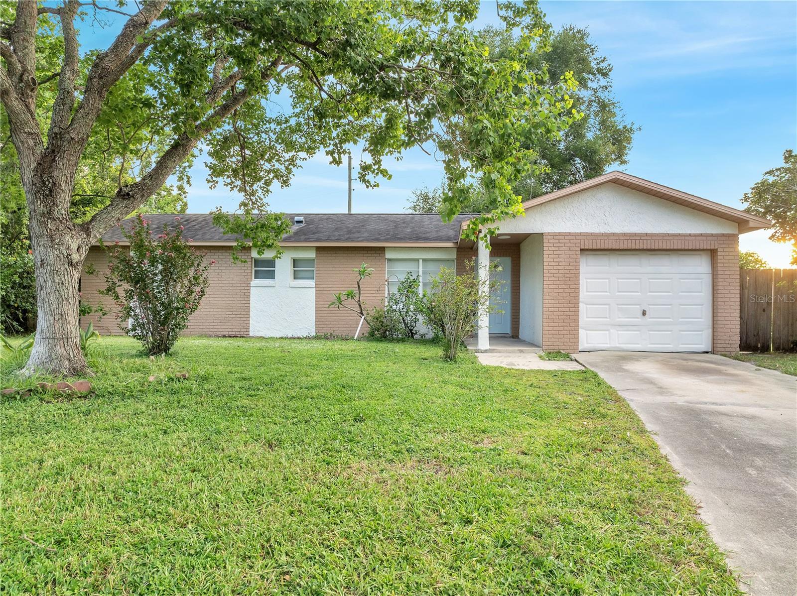 Image 8 of 37 For 2328 Dae Court