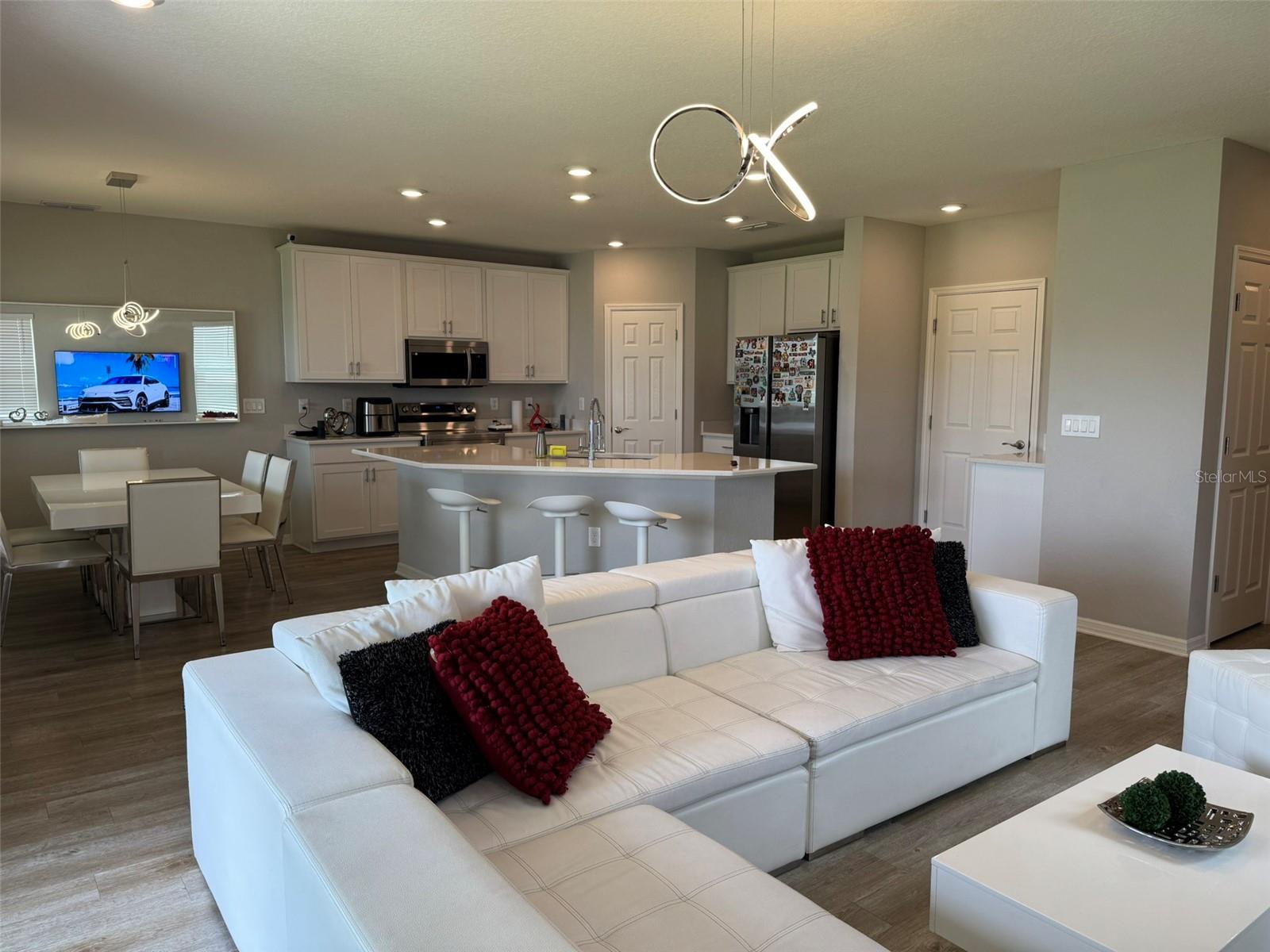 Image 10 of 69 For 2223 Orchid Drive