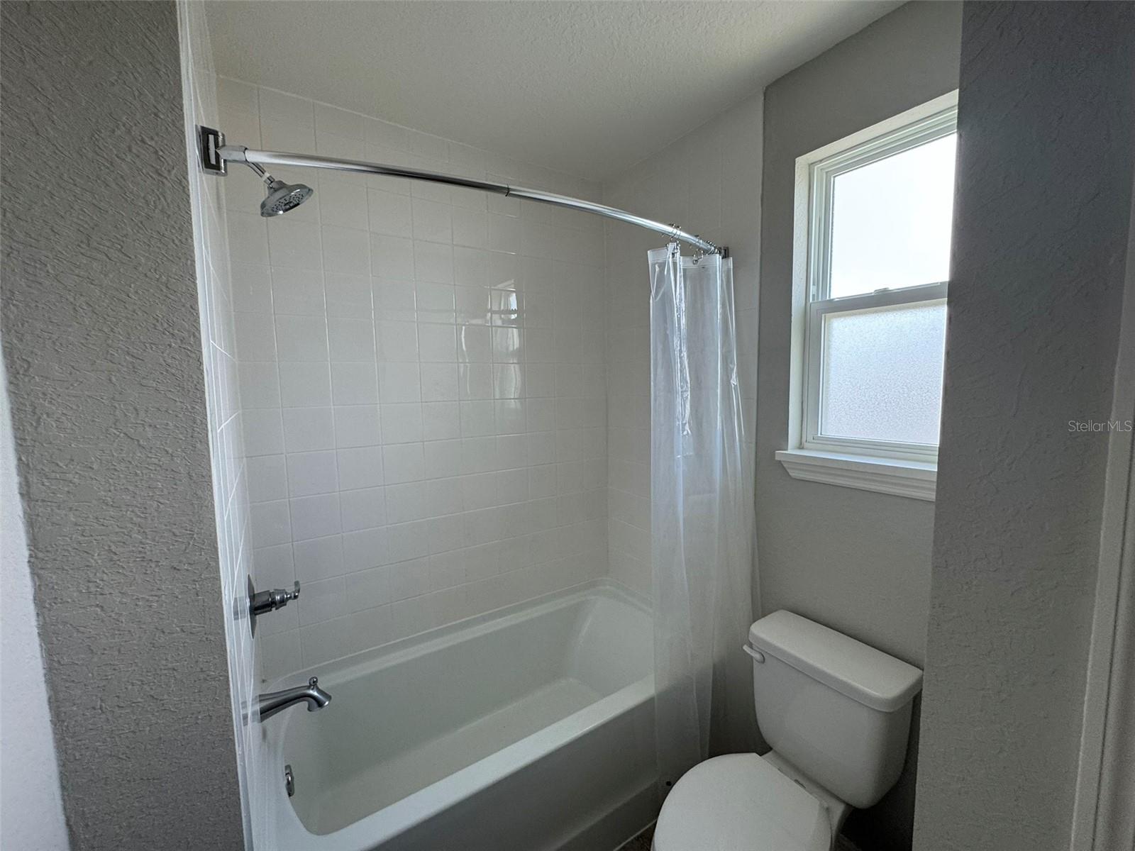 Image 19 of 69 For 2223 Orchid Drive