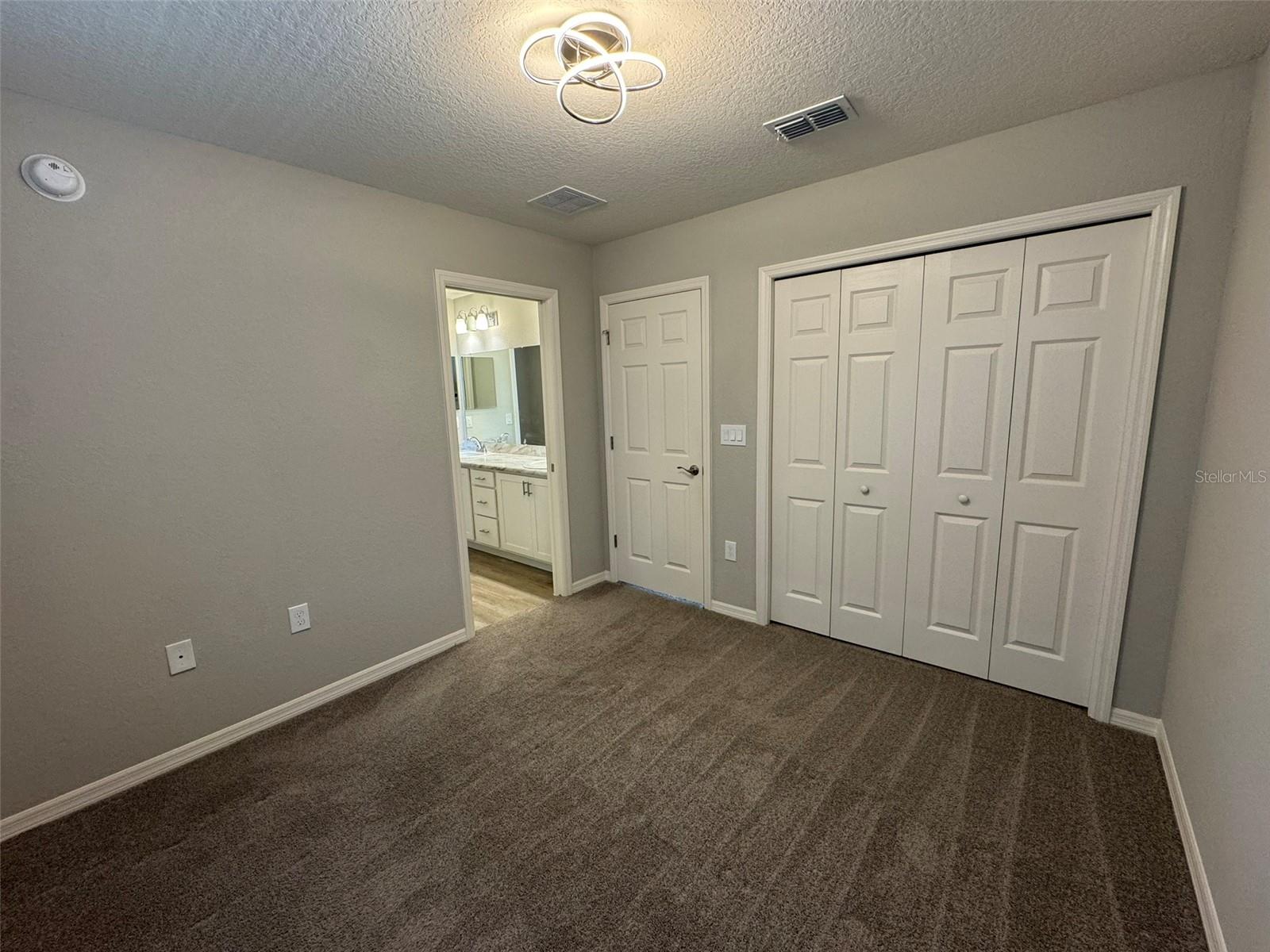 Image 21 of 69 For 2223 Orchid Drive