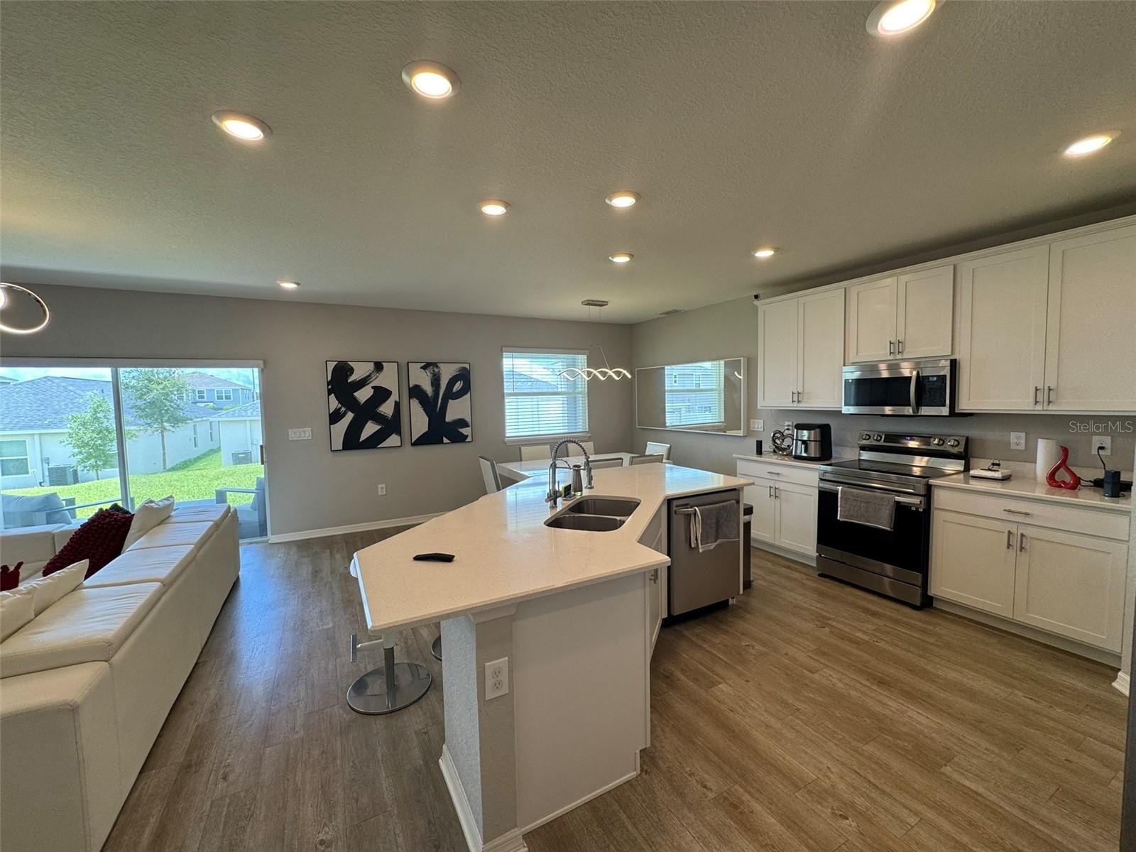 Image 46 of 69 For 2223 Orchid Drive