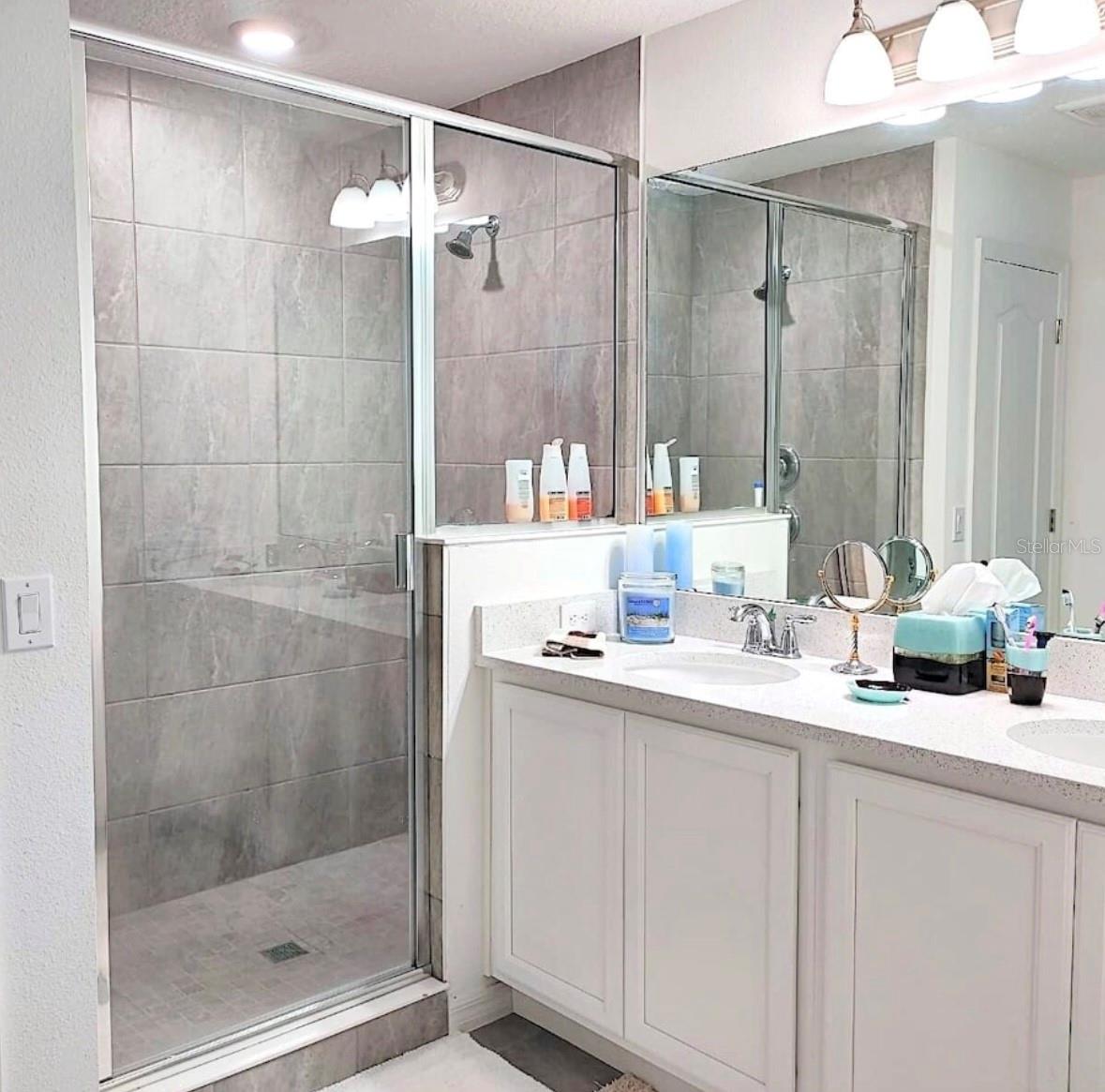 Image 16 of 26 For 801 Benoi Drive