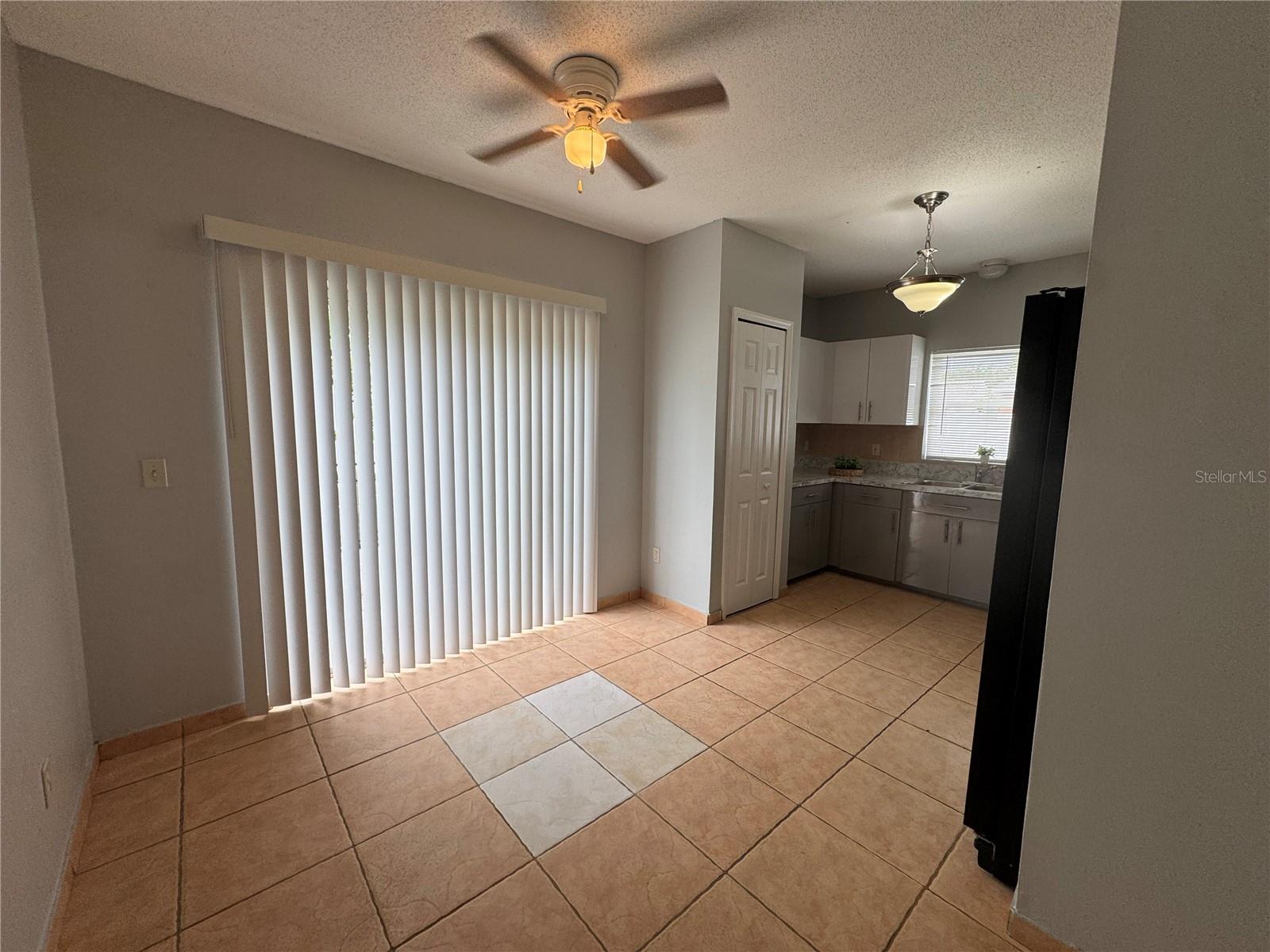 Image 5 of 10 For 2404 Avalon Court  2404