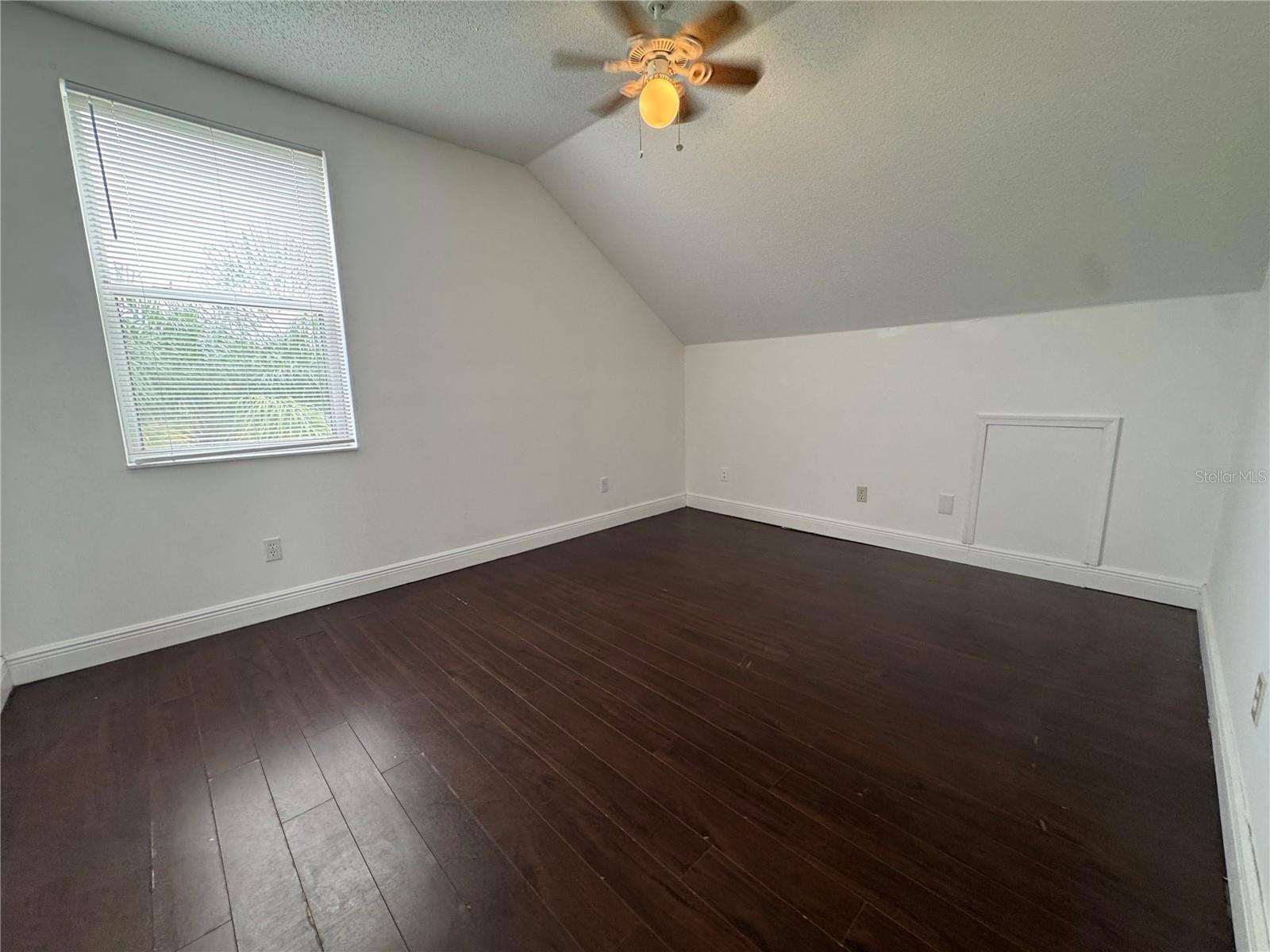 Image 7 of 10 For 2404 Avalon Court  2404