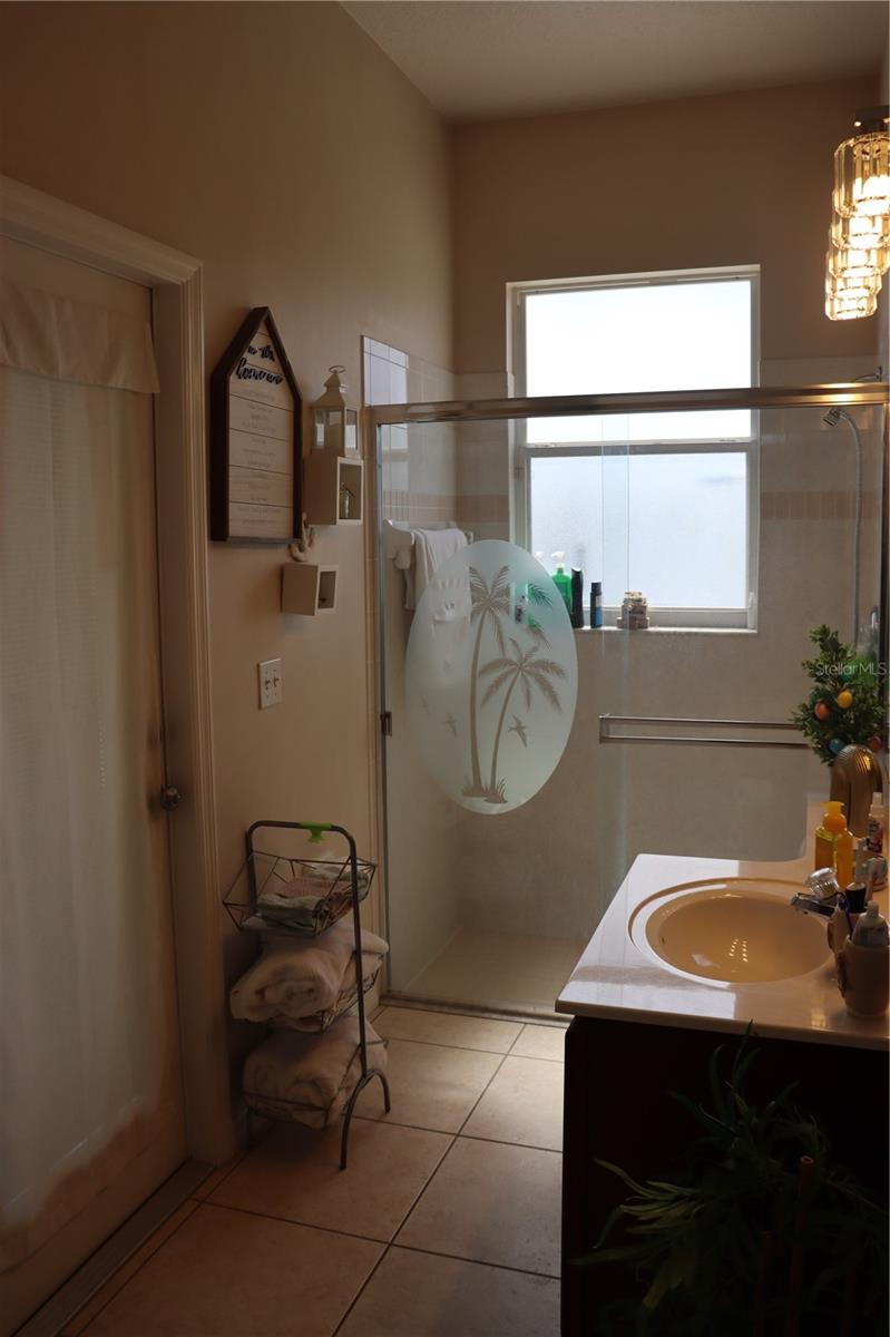 Image 11 of 27 For 6002 Renaissance Court