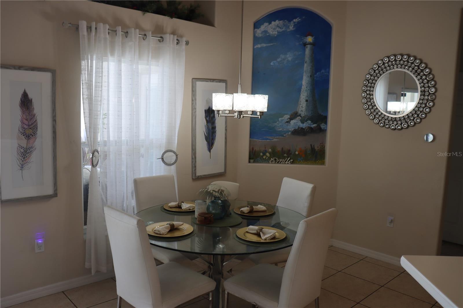 Image 16 of 27 For 6002 Renaissance Court