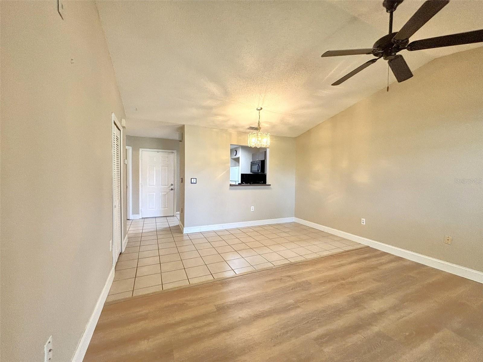 Image 14 of 17 For 3217 Queen Palms Court