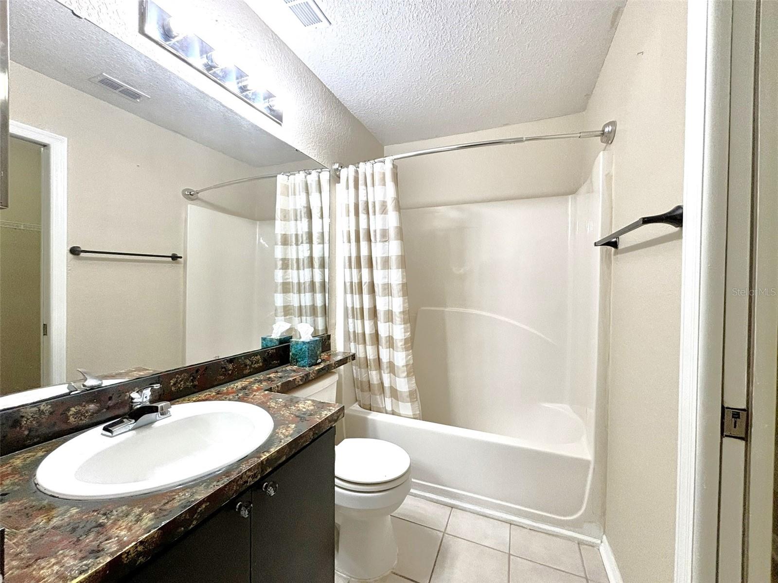 Image 16 of 17 For 3217 Queen Palms Court