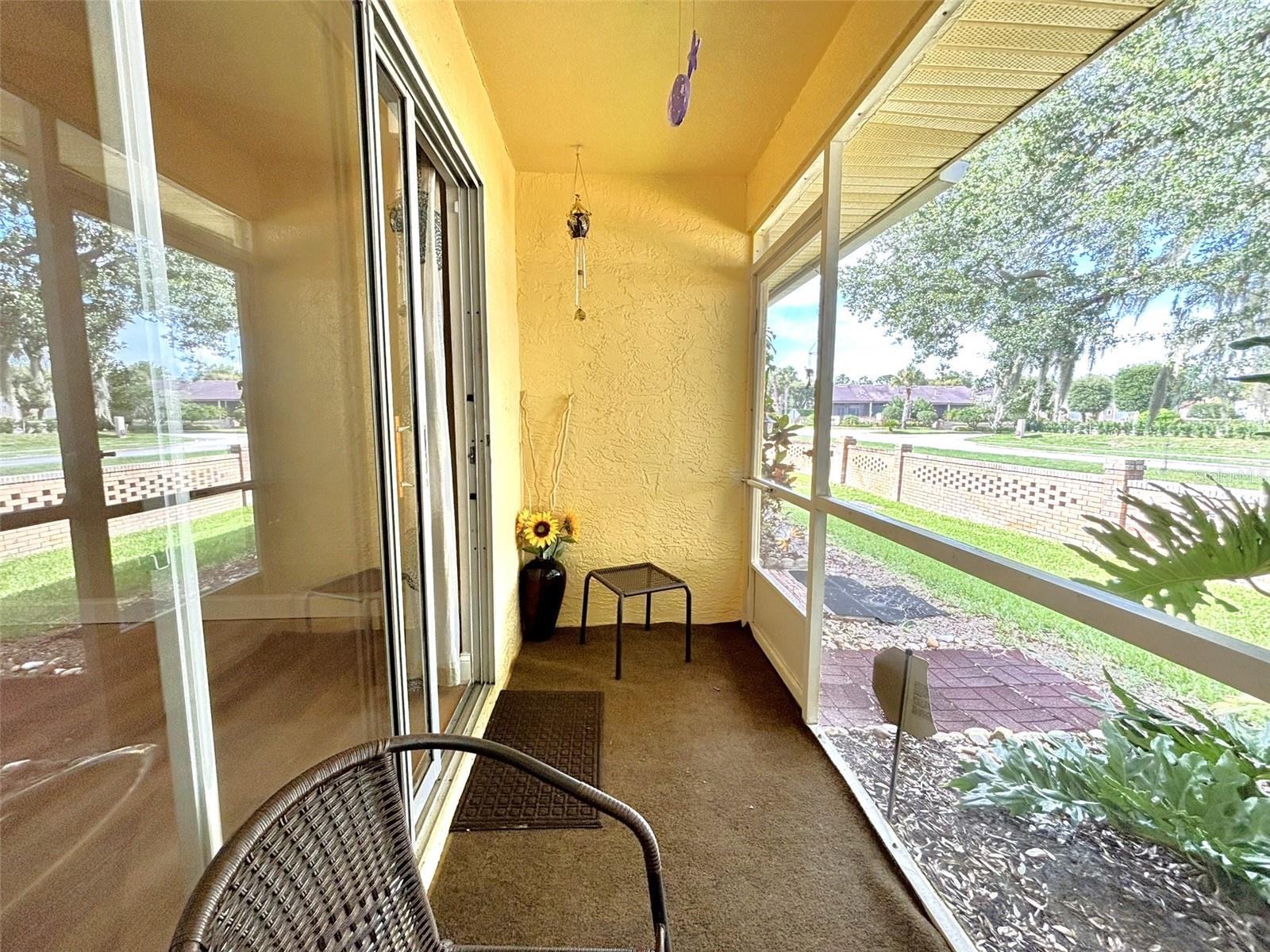 Image 3 of 17 For 3217 Queen Palms Court