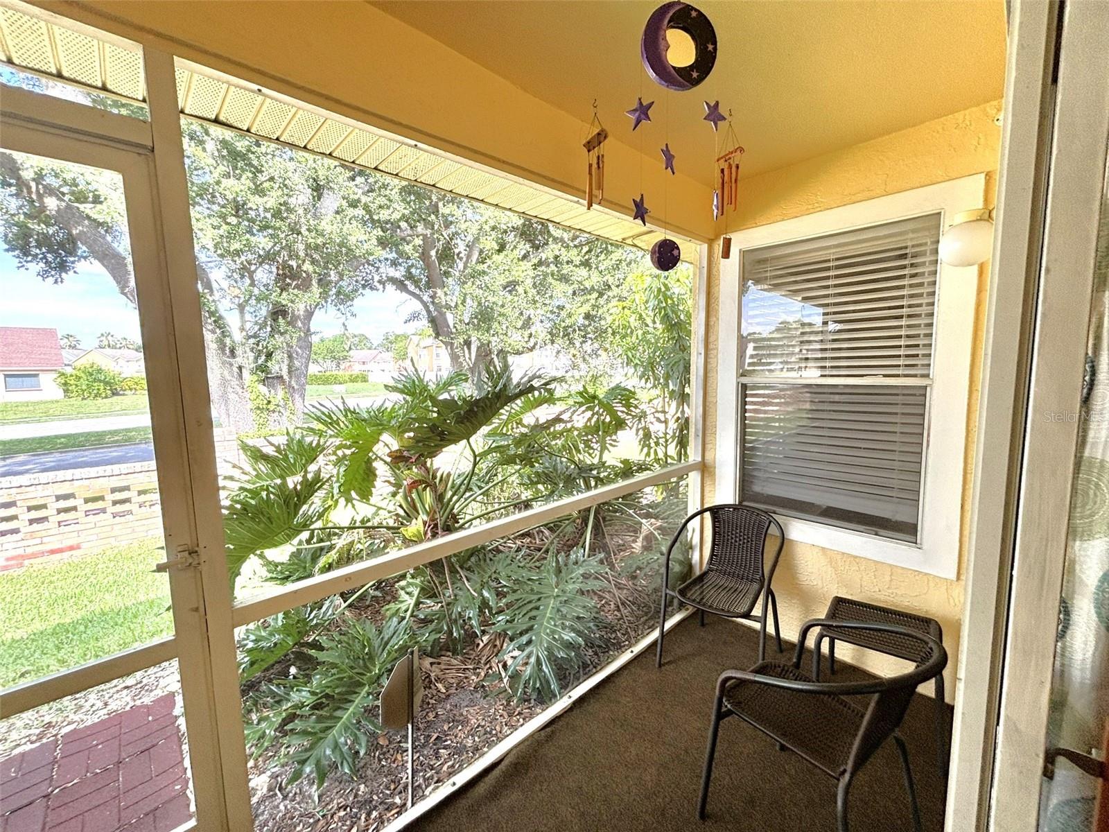 Image 4 of 17 For 3217 Queen Palms Court
