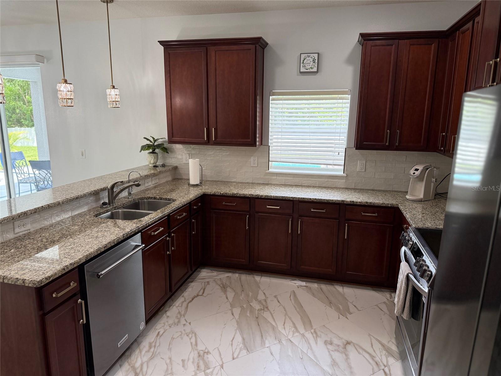Image 14 of 42 For 12236 Fairlawn Drive
