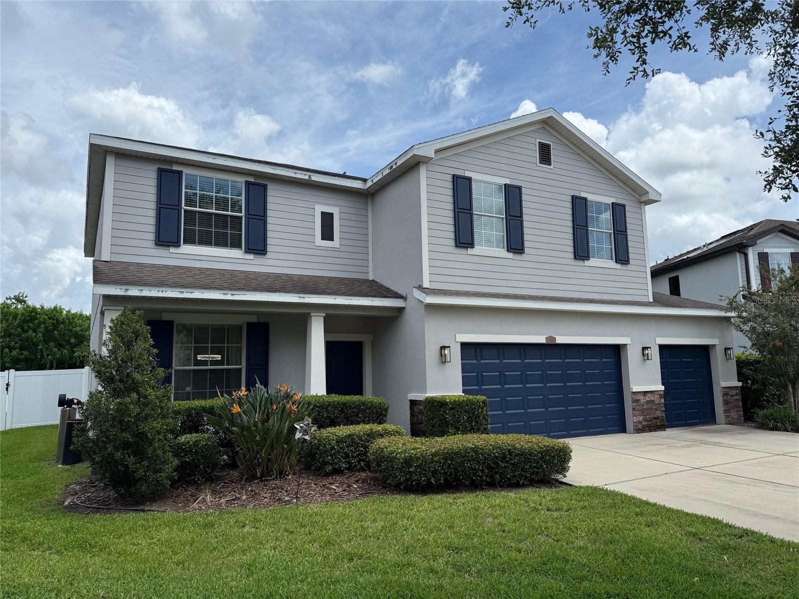 Image 4 of 42 For 12236 Fairlawn Drive