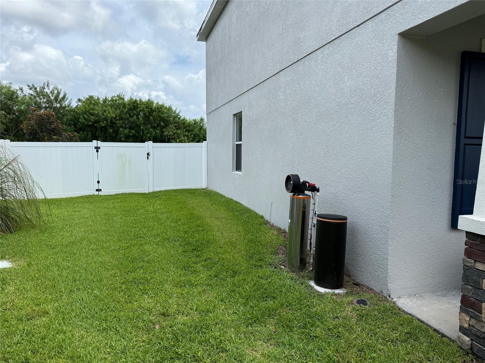 Image 5 of 42 For 12236 Fairlawn Drive