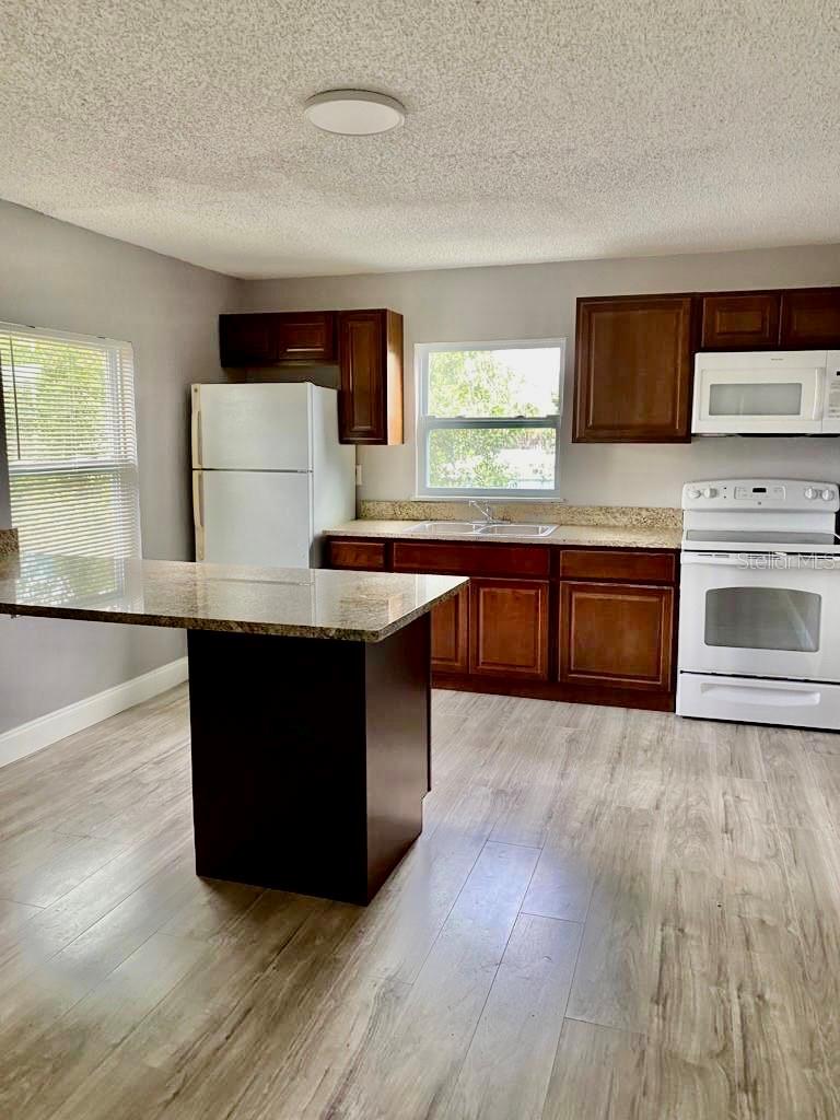 Image 11 of 15 For 3356 Avenue Q Nw