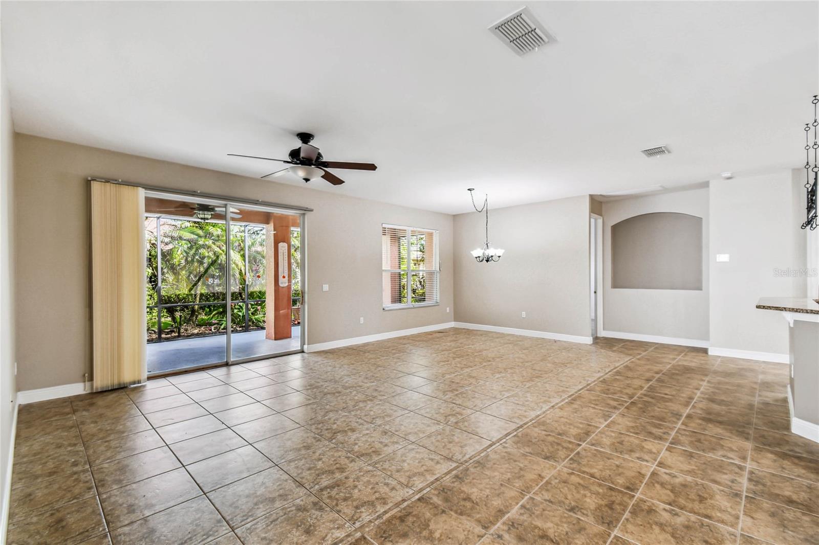 Image 4 of 52 For 93 Auburn Drive
