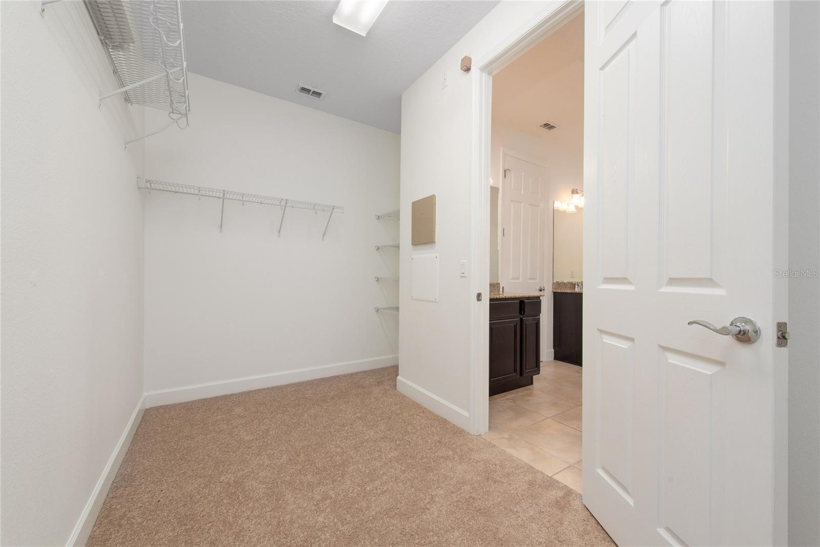 Image 19 of 30 For 11858 Barletta Drive