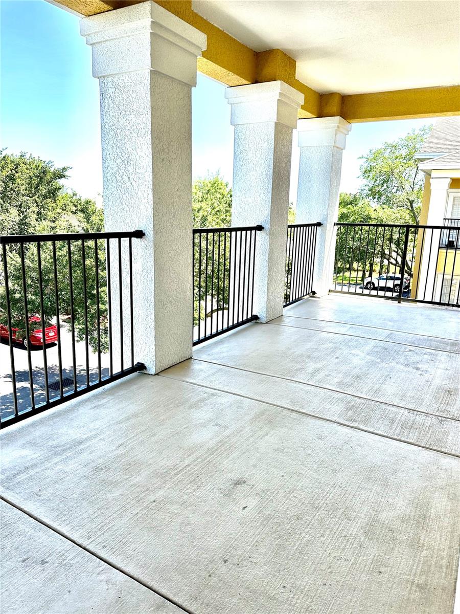 Image 7 of 13 For 3567 Conroy Road 1231
