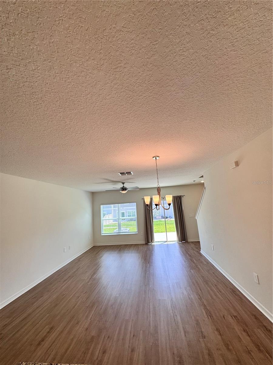 Image 4 of 32 For 9419 Westside Hills Drive