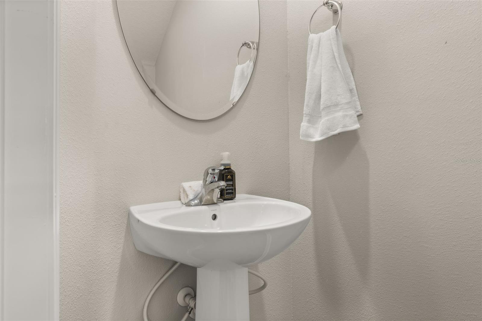 Image 13 of 32 For 4345 Hillock Boulevard