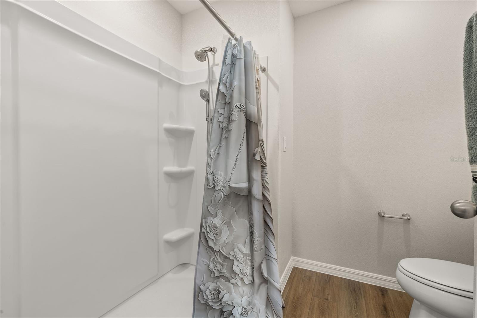 Image 26 of 32 For 4345 Hillock Boulevard