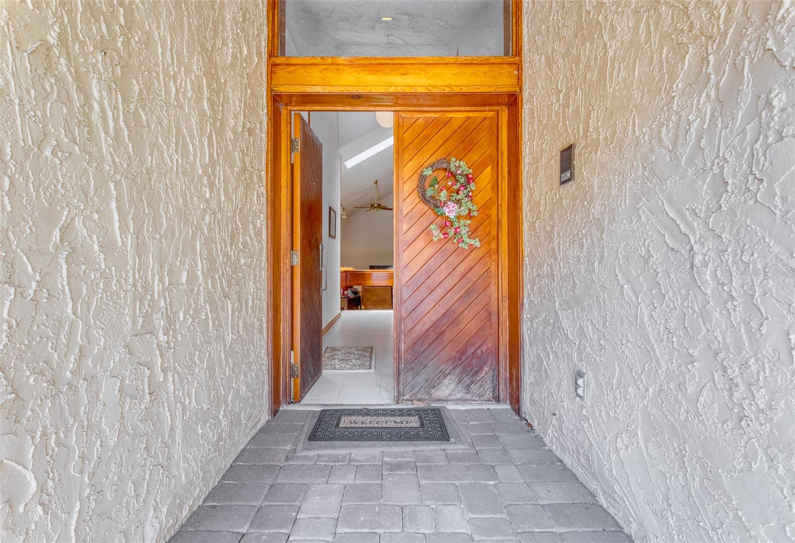 Image 11 of 73 For 11 Casarena Court
