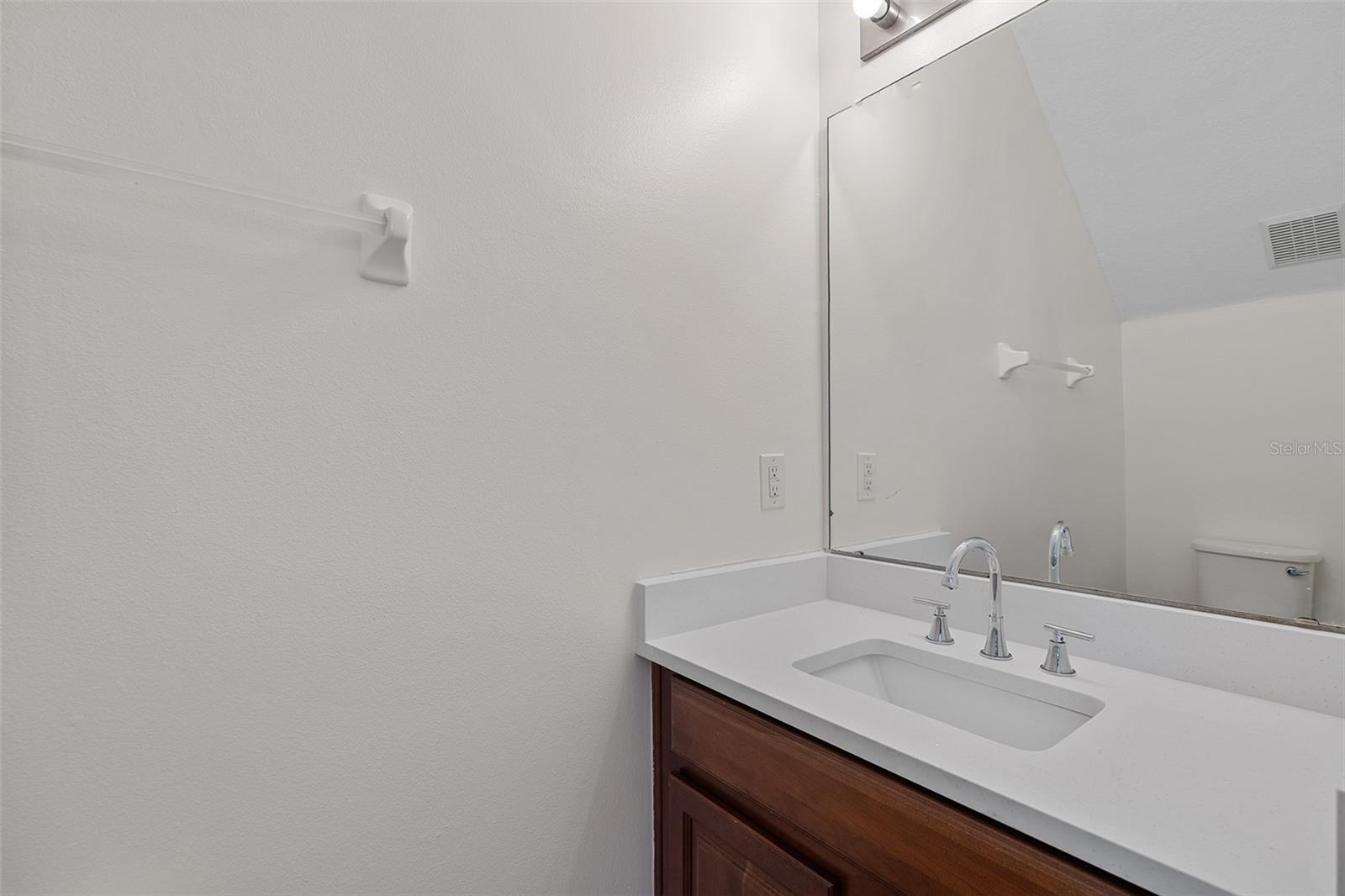 Image 12 of 59 For 6932 Beargrass Road