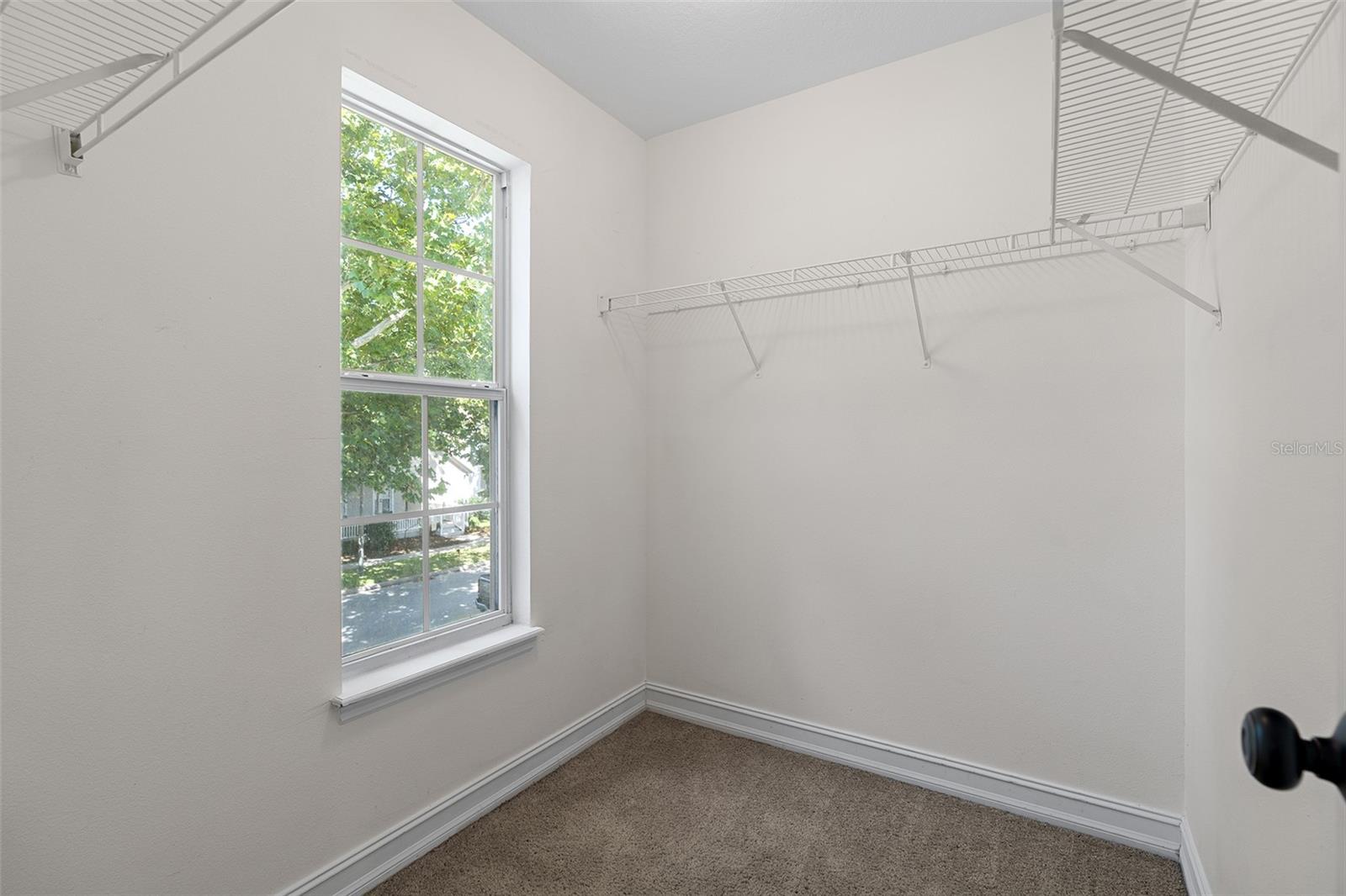 Image 14 of 59 For 6932 Beargrass Road