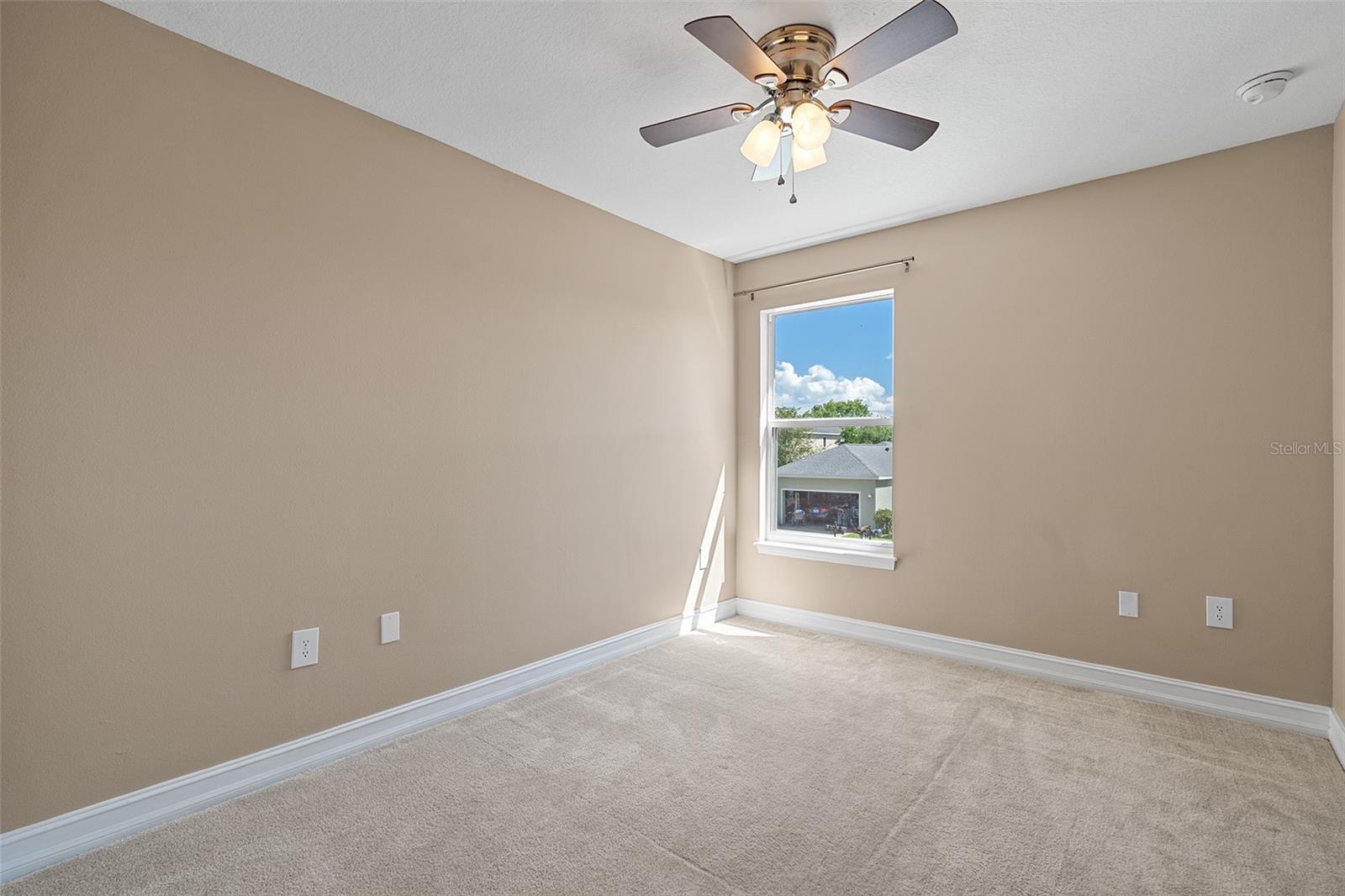 Image 18 of 59 For 6932 Beargrass Road