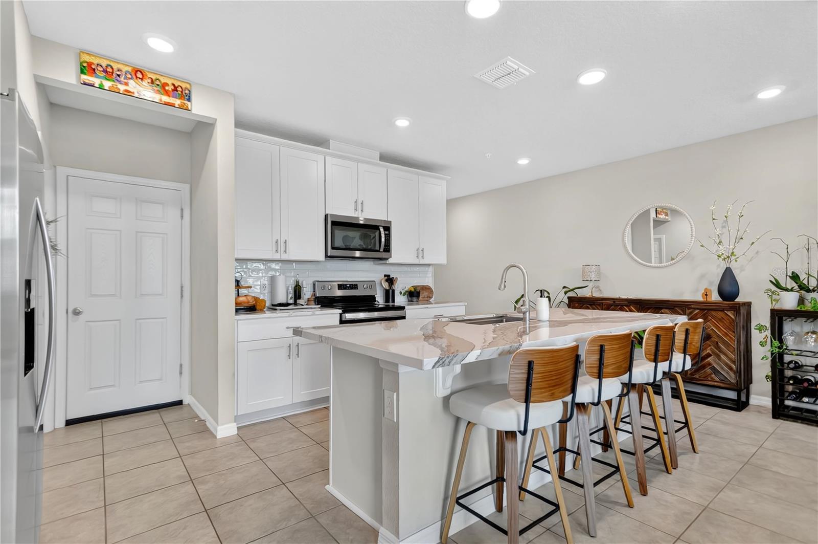Image 6 of 33 For 2561 Red Spruce Way
