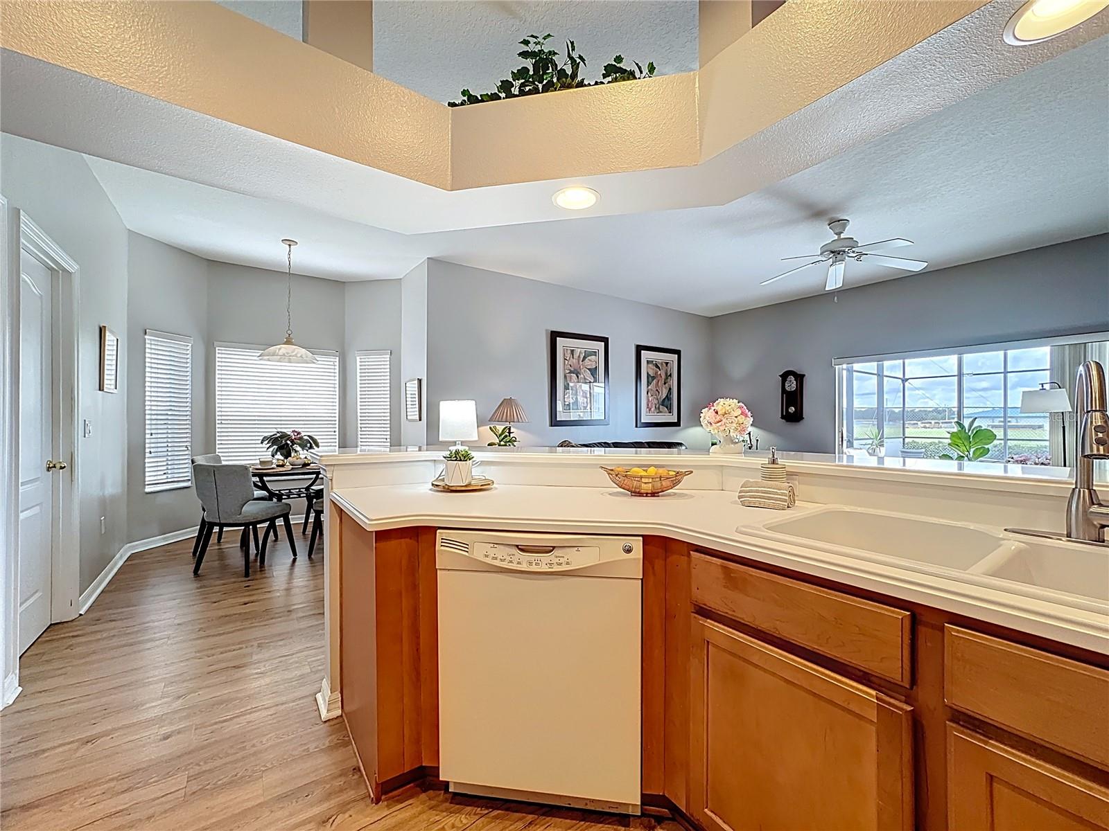 Image 12 of 53 For 526 Henley Circle