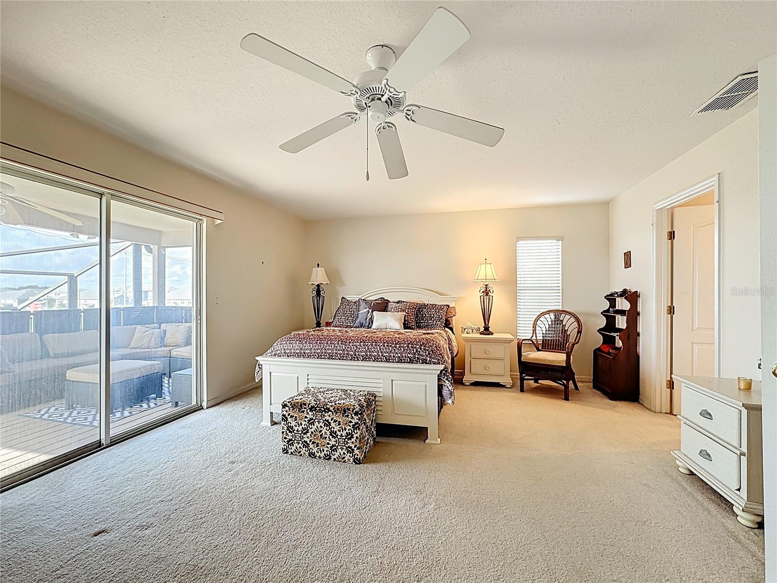 Image 20 of 53 For 526 Henley Circle