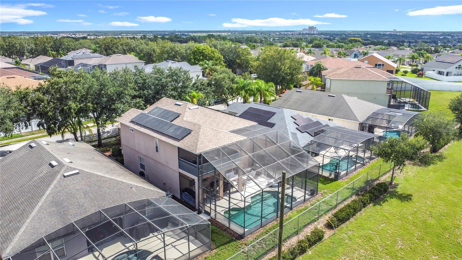 Image 45 of 53 For 526 Henley Circle